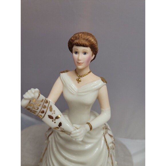 "Christmas Eve Wish" LIMITED EDITION 1998 Lenox Ivory Classic Figurine VINTAGE - Picture 2 of 5
